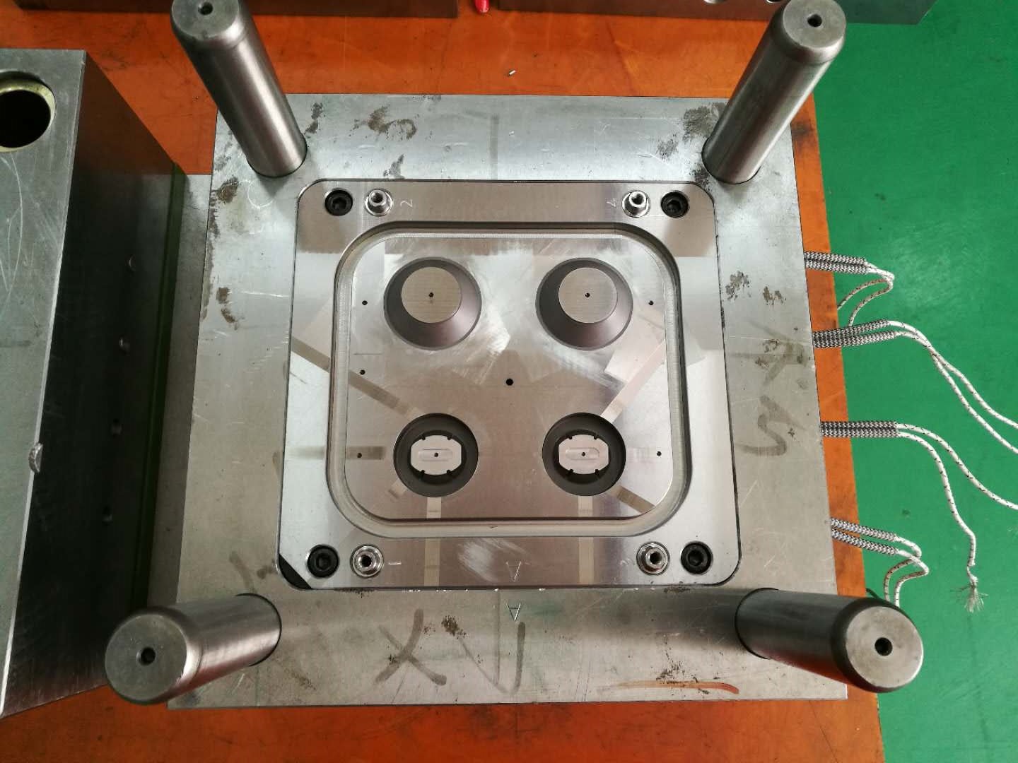 LSR medical parts mould